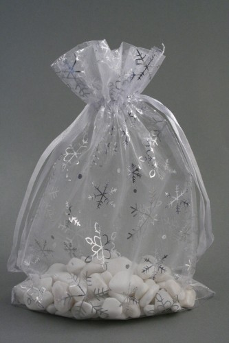 White Organza Gift Bag with Silver Snowflake Print. Size Approx 22cm x 15cm.