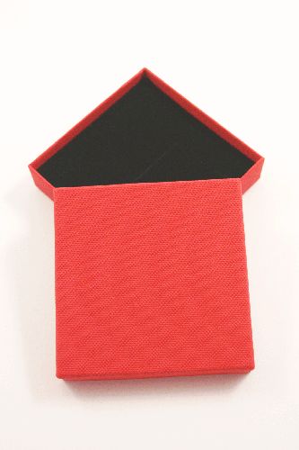 Red Gift Box with Black Flock Inner with two corner slits for a chain and a centre 40mm slit. Approx Size 9cm x 9cm x 2cm