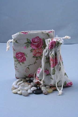 Natural Linen Fabric Floral Rose Print Drawstring Gift Bag. Approx 12cm x 9cm