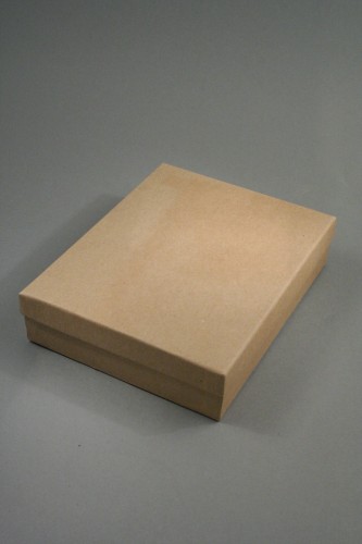 Natural Brown Kraft Paper Gift Box with Black Insert. Approx Size: 18cm x 14cm x 4cm. This Box has a Black Flocked Foam Pad Insert.