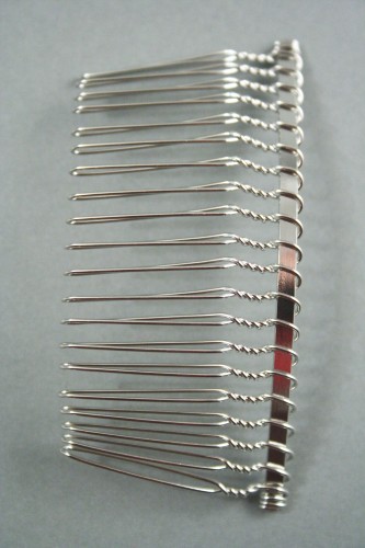 Plain Wire Silv Side Comb. Approx 7.5cm