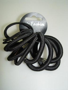 Card of 16 Mixed Black Elastics